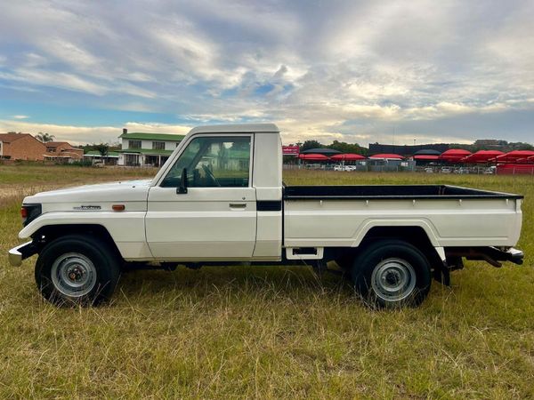 Used Toyota Land Cruiser 70 4.2 Diesel Single-Cab for sale in