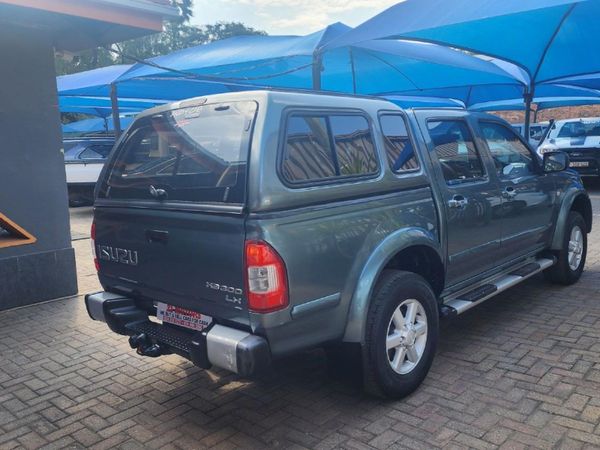 Used Isuzu KB 300 TDi LX Double-Cab for sale in North West