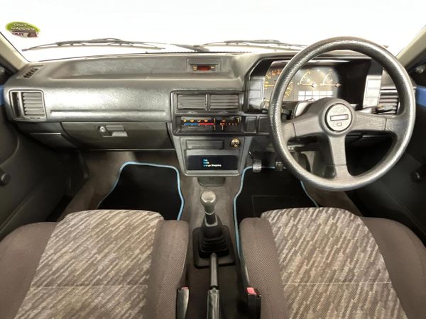 Used Mazda 323 130 Hatch for sale in Gauteng - Cars.co.za (ID