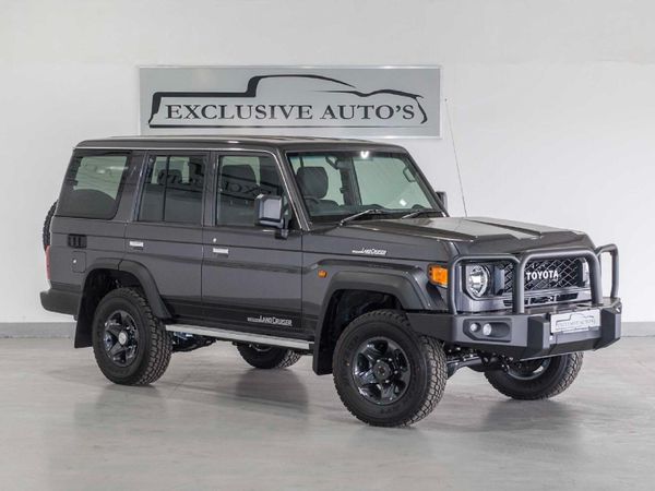 東方神起　Special Limited Package Used Toyota Land Cruiser 76 2.8GD-6 Station Wagon VX for sale in