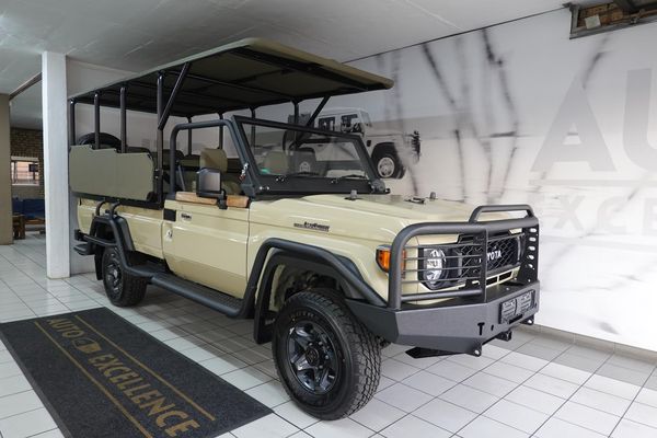 Used Toyota Land Cruiser 79 Safari Game Viewer 4.2D for sale in