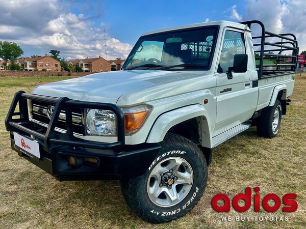 Used Toyota Land Cruiser 79 4.0 Single-Cab for sale in Gauteng