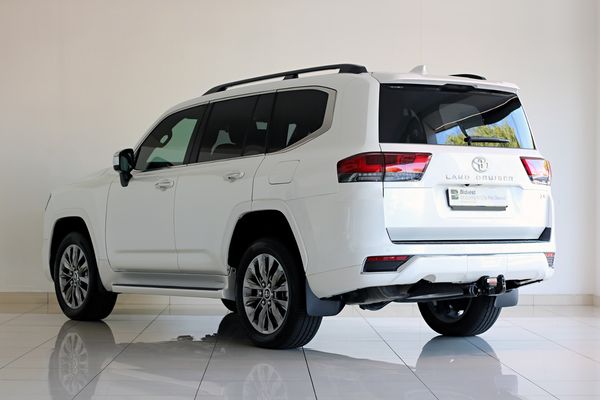 Used Toyota Land Cruiser 300 V6 3.3 D ZX for sale in Western Cape