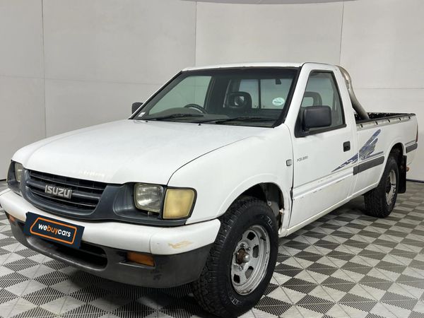 Used Isuzu KB 250Dc LE Double-Cab for sale in Limpopo - Cars.co.za