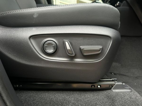 New Toyota Land Cruiser Prado VX-R 2.8CGD Auto Diesel for sale in