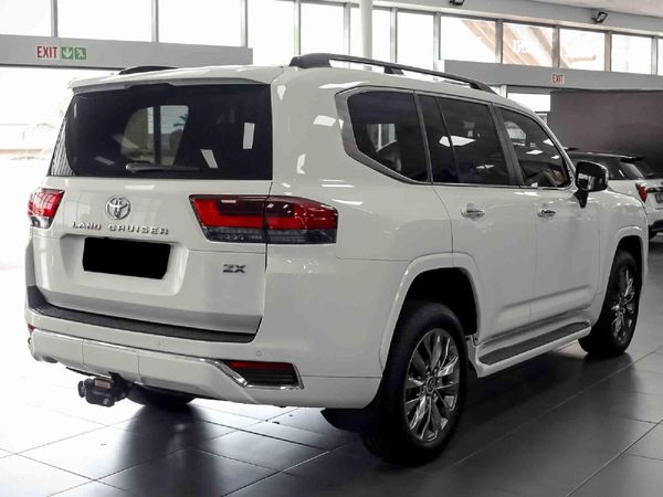 Used Toyota Land Cruiser 300 V6 3.5 T ZX for sale in Eastern Cape