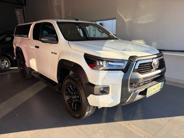 Used Toyota Hilux 2.8 GD-6 Raised Body Legend 4x4 Extended Cab for