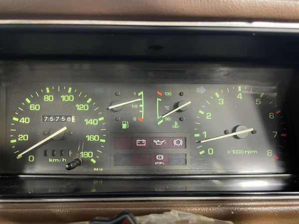 Used Mazda 323 1.5 SLX Auto for sale in Eastern Cape - Cars.co.za