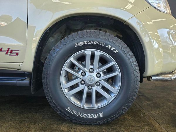 Used Toyota Hilux 3.0 D-4D Legend 45 Xtra-Cab for sale in Gauteng