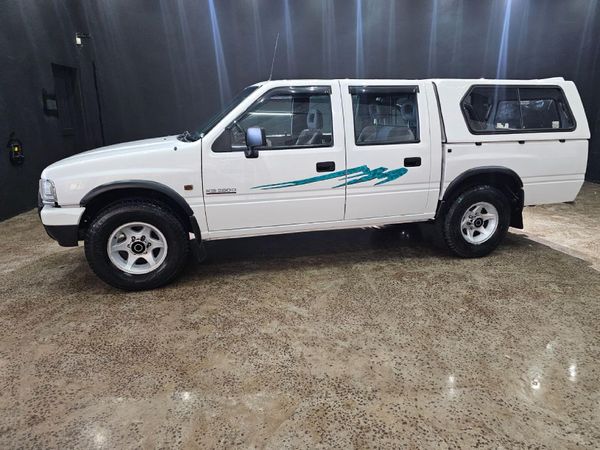 Used Isuzu KB 280 DT LE Double-Cab for sale in Kwazulu Natal