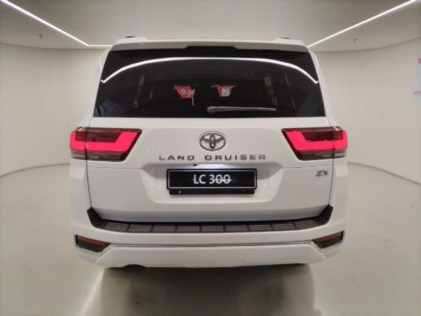 New Toyota Land Cruiser 300 V6 3.5 T ZX for sale in Gauteng - Cars