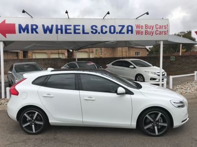 Used Volvo V40 T4 Momentum Geartronic For Sale In Gauteng Cars Co Za Id Used Volvo V40 T4 Momentum Geartronic For Sale In Gauteng Cars Co Za Id