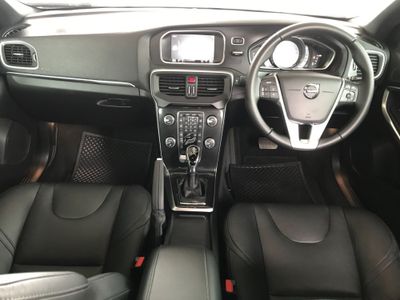 Used Volvo V40 T4 Momentum Geartronic For Sale In Gauteng Cars Co Za Id Used Volvo V40 T4 Momentum Geartronic For Sale In Gauteng Cars Co Za Id