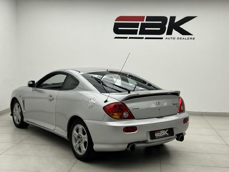 Hyundai Tiburon 2 7 V6