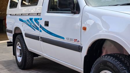 Used Isuzu KB 280 DT LWB LX Single-Cab for sale in Gauteng - Cars.co.za ...
