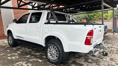 Used Toyota Hilux 2.5 D-45 Raised Body SRX Legend 45 Double-Cab for ...