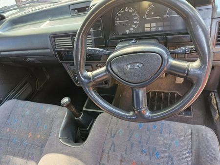2002-Ford-Bantam-1300-Leisure_5