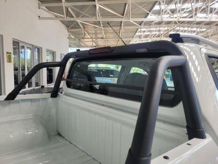 2025-Peugeot-Landtrek-19D-Allure-Double-Cab-Auto_3
