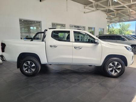 2025-Peugeot-Landtrek-19D-Allure-Double-Cab-Auto_8