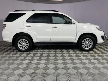 2013-Toyota-Fortuner-30-D-4D-4x4-Auto_13