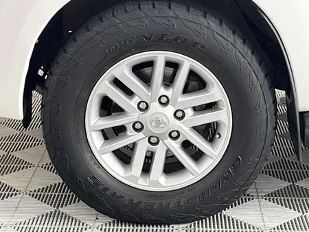 2013-Toyota-Fortuner-30-D-4D-4x4-Auto_4