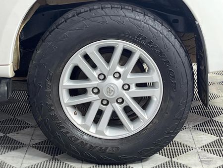 2013-Toyota-Fortuner-30-D-4D-4x4-Auto_6