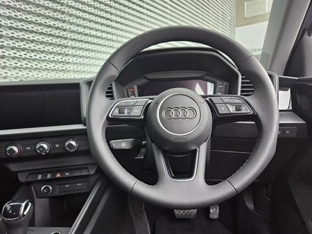 2025-Audi-A1-Sportback-30-TFSI-Advanced-S-Tronic_6