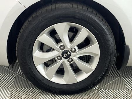 2016-Kia-Rio-14-5-dr_4