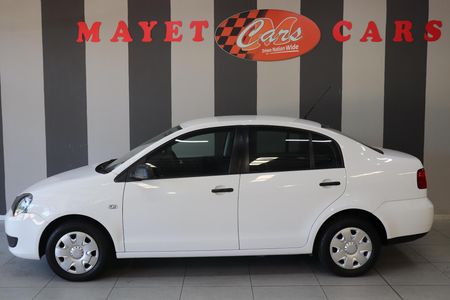 2010-Volkswagen-Polo-Vivo-16_1