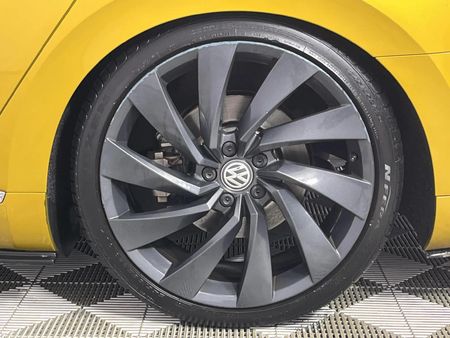 2018-Volkswagen-Arteon-20-TSI-R-Line-4Motion-Auto_6