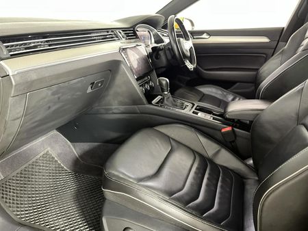 2018-Volkswagen-Arteon-20-TSI-R-Line-4Motion-Auto_8