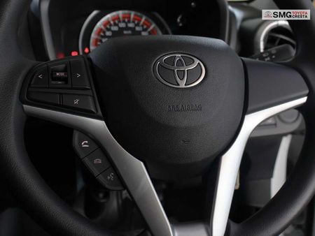 2025-Toyota-Vitz-10-XR-AMT_21