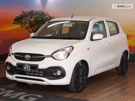 2025-Toyota-Vitz-10-XR-AMT_5