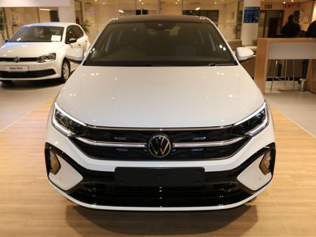 2025-Volkswagen-Taigo-10-TSI-R-Line-Auto_1