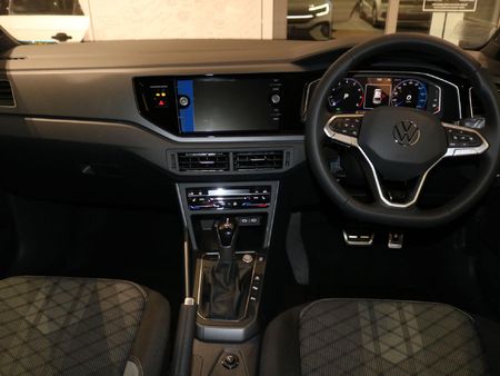 2025-Volkswagen-Taigo-10-TSI-R-Line-Auto_7