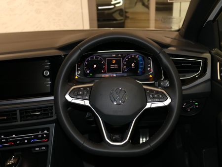 2025-Volkswagen-Taigo-10-TSI-R-Line-Auto_8
