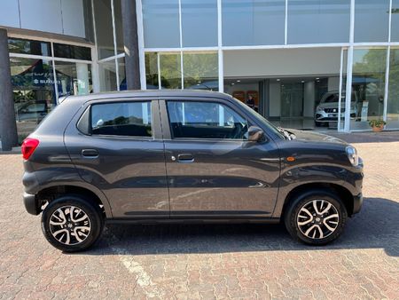 2026-Suzuki-S-Presso-10-GL_7