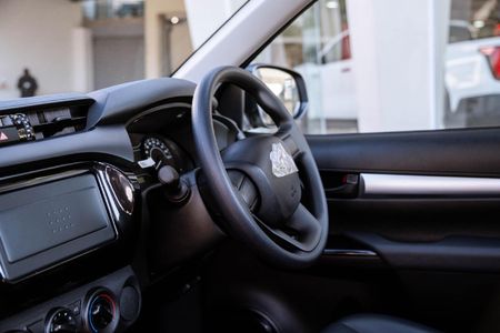2026-Toyota-Hilux-24-GD-Single-Cab_19