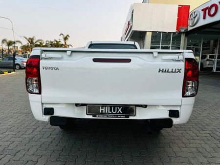 2026-Toyota-Hilux-24-GD-Single-Cab_7