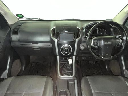 2016-Isuzu-KB-300-D-Teq-LX-Double-Cab_1