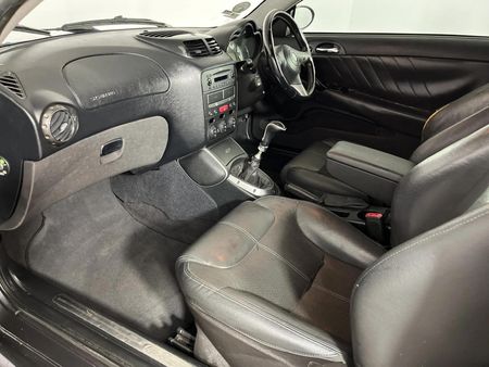 2008-Alfa-Romeo-GT-19-JTD-Distinctive_5
