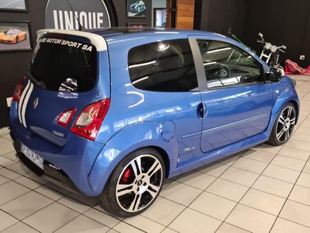 2012-Renault-Twingo-RS-Gordini_2