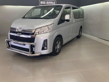 2019-Toyota-Quantum-28-GL-11-seat_1