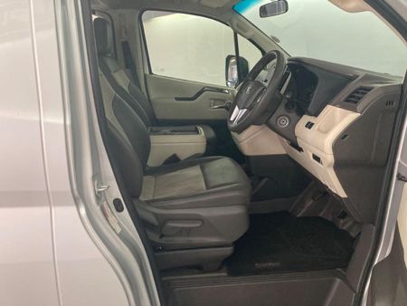 2019-Toyota-Quantum-28-GL-11-seat_6