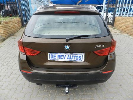 2013-BMW-X1-sDrive20d_3