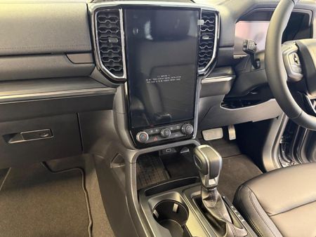 2025-Ford-Everest-20D-Bi-Turbo-XLT-Auto_15