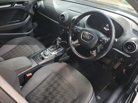 2014-Audi-A3-Sportback-16-TDI-S-Auto_5