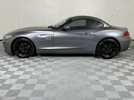 2011-BMW-Z4-sDrive23i-Auto_12