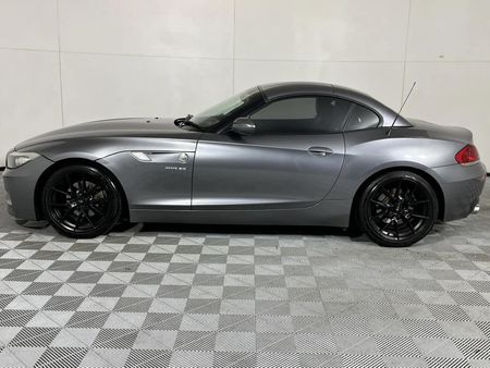 2011-BMW-Z4-sDrive23i-Auto_14