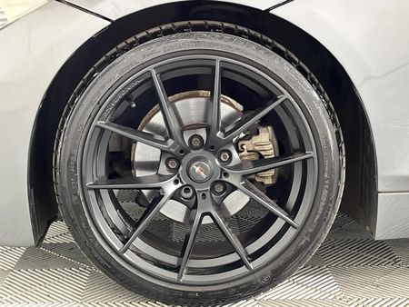 2011-BMW-Z4-sDrive23i-Auto_2